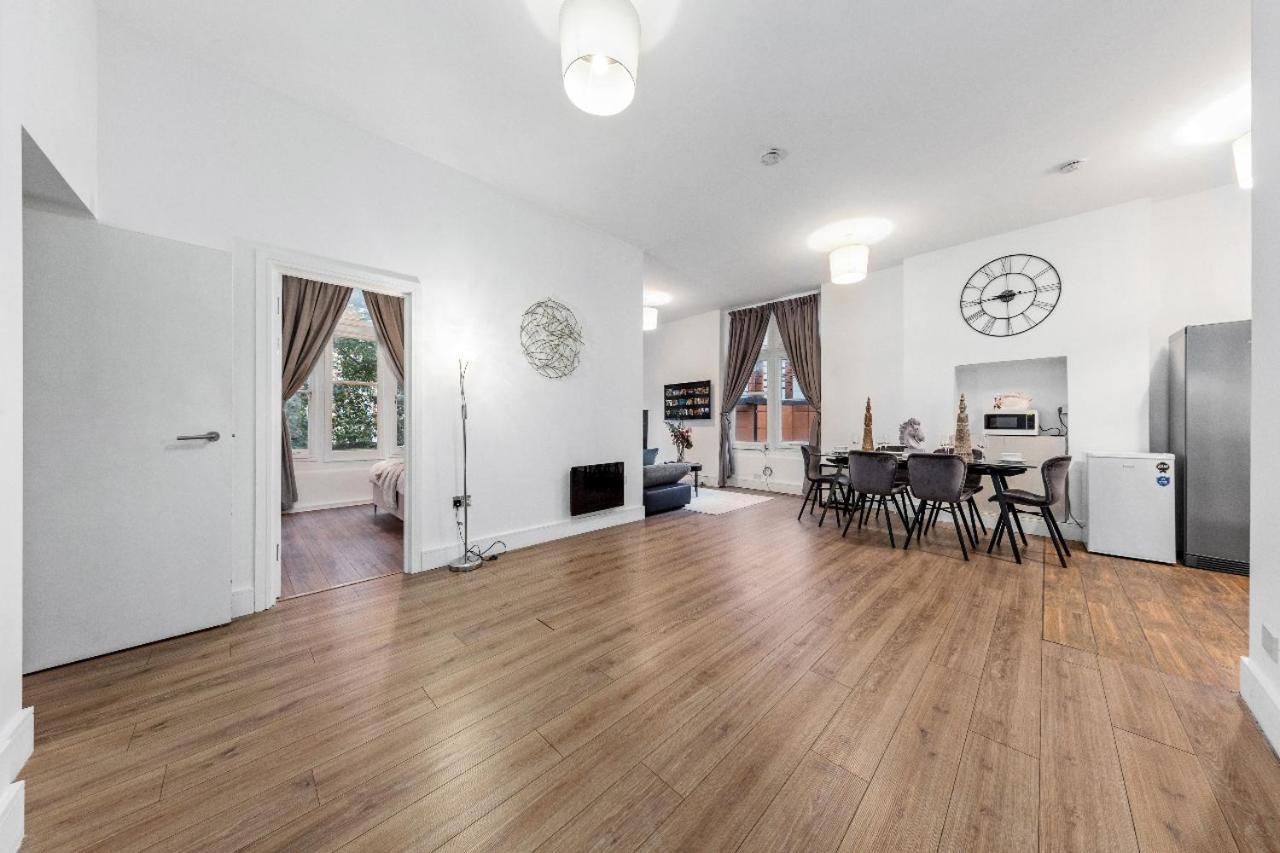 Majestic 2 Bedroom In Knightsbridge Hydepark Kb70 London Exterior photo