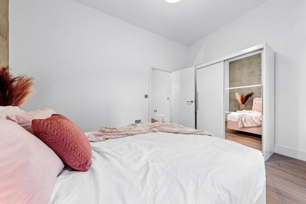 Majestic 2 Bedroom In Knightsbridge Hydepark Kb70 London Exterior photo