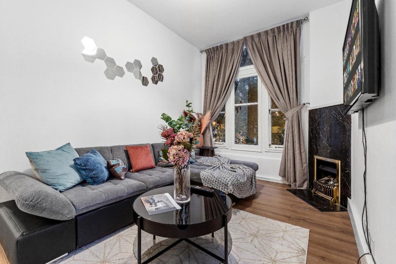 Majestic 2 Bedroom In Knightsbridge Hydepark Kb70 London Exterior photo